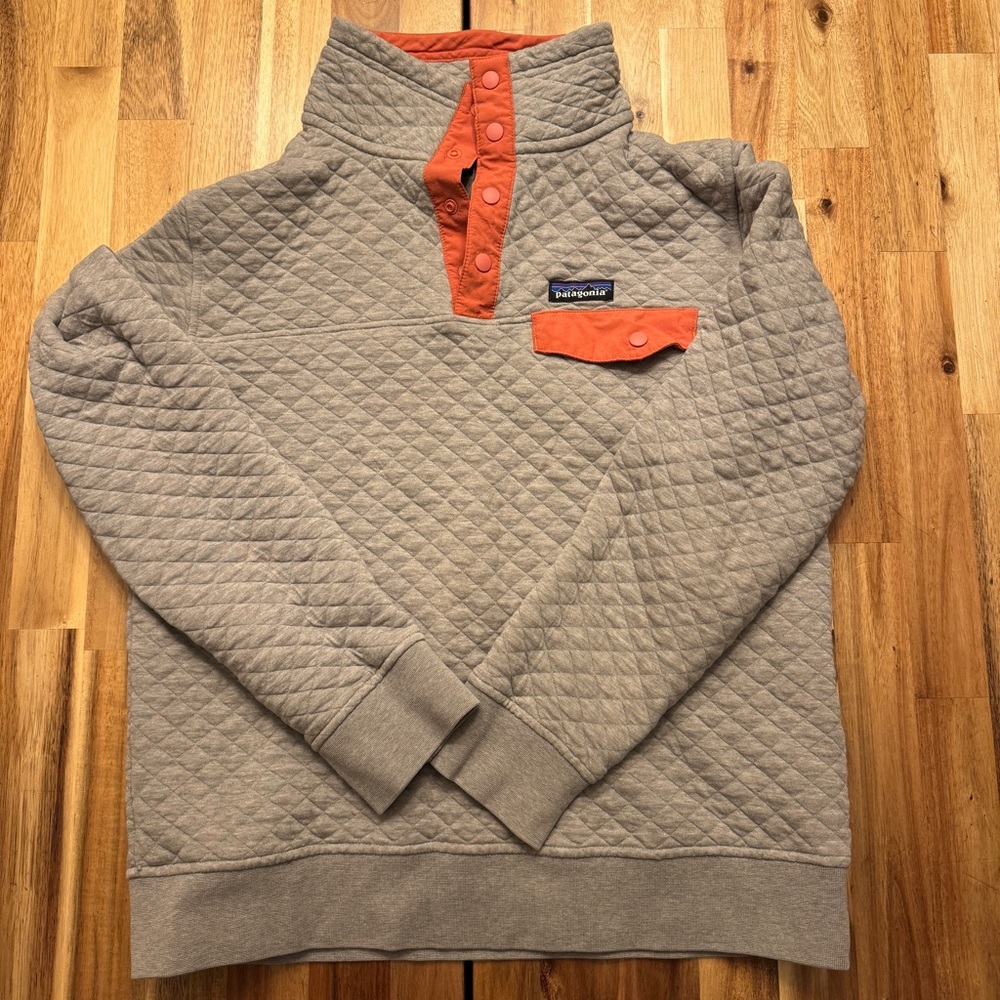 Patagonia Quilted Pullover Sweatshirt • Women’s Medium